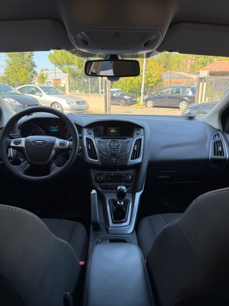 FORD FOCUS 1.0 SCTi 125ch ECOBOOST TREND - FAIBLE KM - 