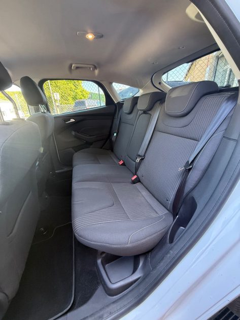 FORD FOCUS 1.0 SCTi 125ch ECOBOOST TREND - FAIBLE KM - 