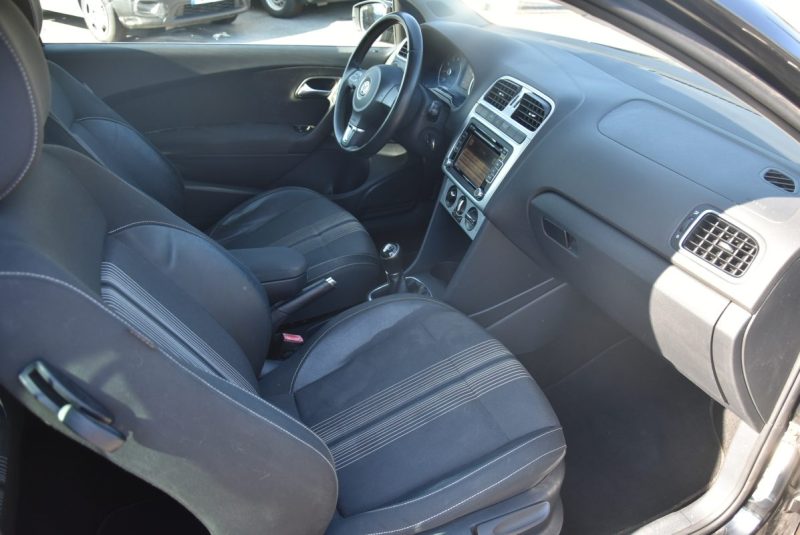 VOLKSWAGEN POLO 2012