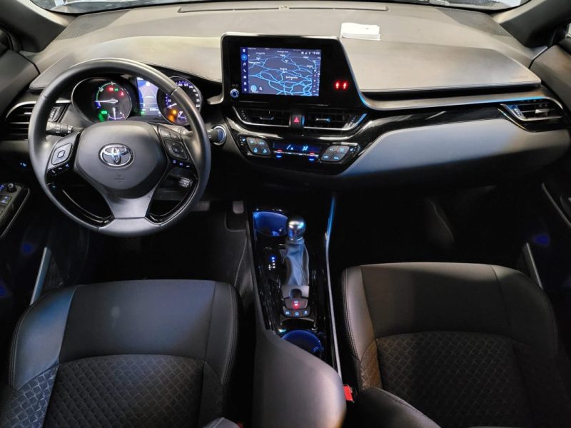 TOYOTA C-HR 2.0 184ch Design ULTIMATE / SIEGES CHAUFFANT + CAMERA DE RECUL + ANGLES MORT 