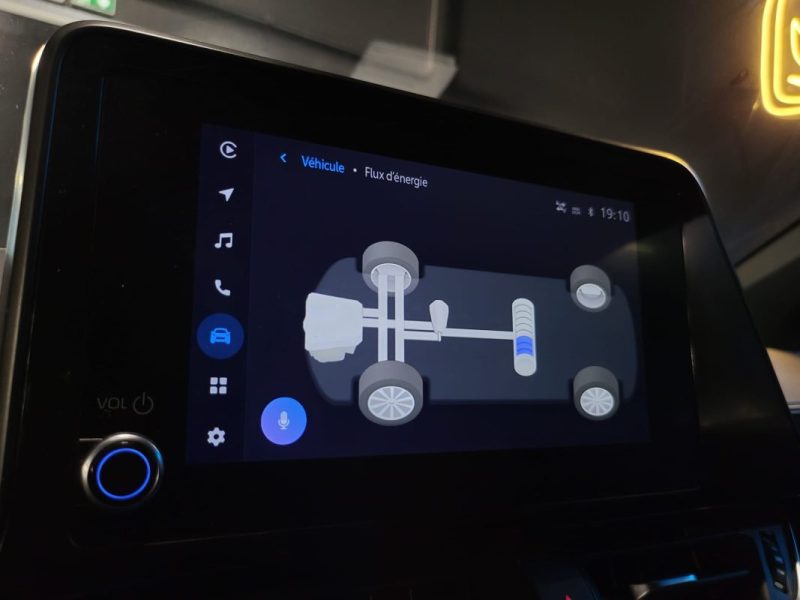 TOYOTA C-HR 2.0 184ch Design ULTIMATE / SIEGES CHAUFFANT + CAMERA DE RECUL + ANGLES MORT 