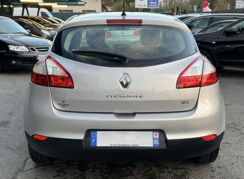 RENAULT MEGANE 3 III 1.5 DCI 110 Cv 5 PORTES / CRIT AIR 2 - GARANTIE 1 AN