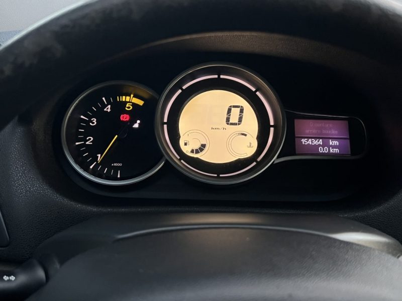 RENAULT MEGANE 3 III 1.5 DCI 110 Cv 5 PORTES / CRIT AIR 2 - GARANTIE 1 AN