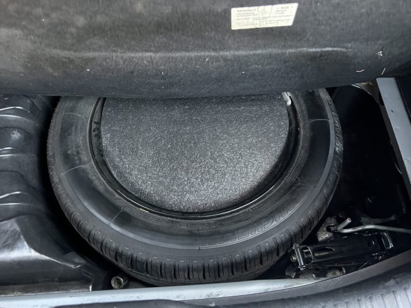 RENAULT MEGANE 3 III 1.5 DCI 110 Cv 5 PORTES / CRIT AIR 2 - GARANTIE 1 AN