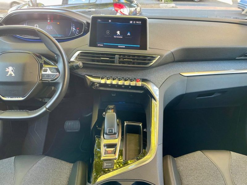 PEUGEOT 3008 1.5 BlueHDI 130 ALLURE EAT8 **1ère MAIN**