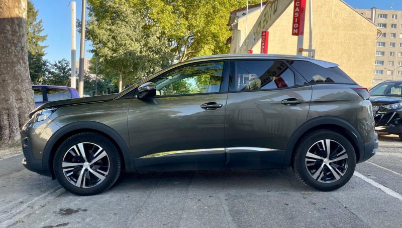 PEUGEOT 3008 1.5 BlueHDI 130 ALLURE EAT8 **1ère MAIN**