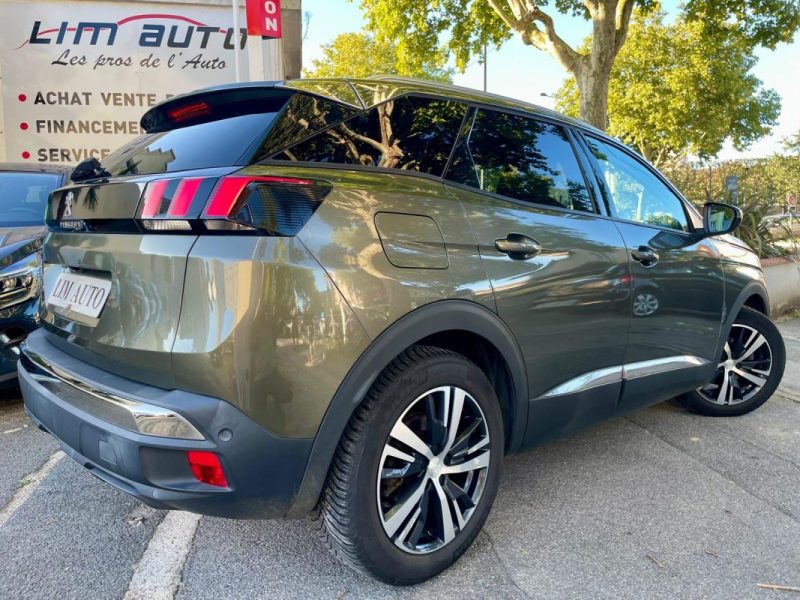 PEUGEOT 3008 1.5 BlueHDI 130 ALLURE EAT8 **1ère MAIN**