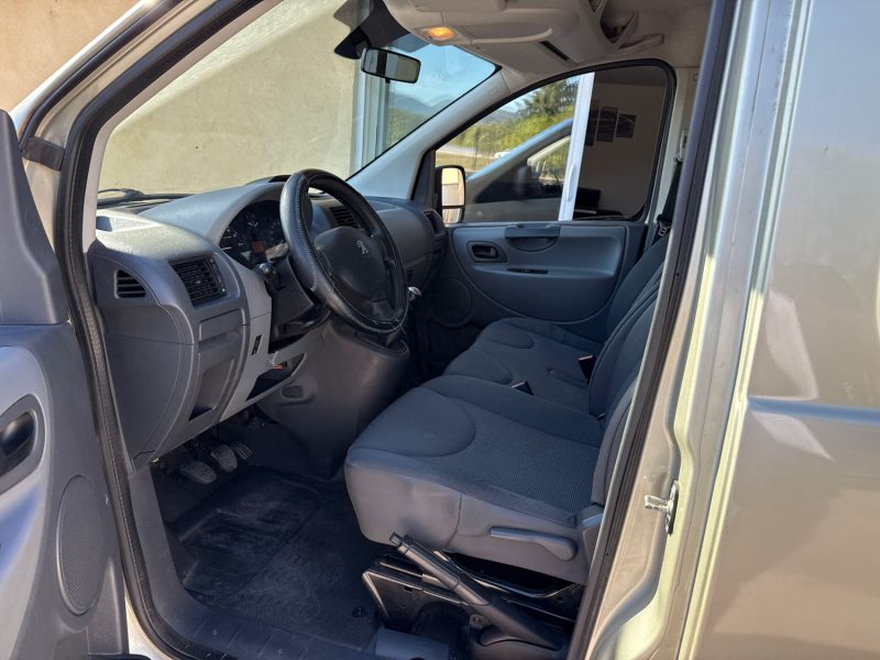 PEUGEOT EXPERT 2.0 HDi 125ch Access 9places 113407kms