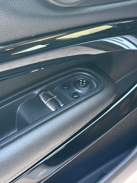 MINI COUNTRYMAN 1.6 D 112 ch Pack Red Hot Chili