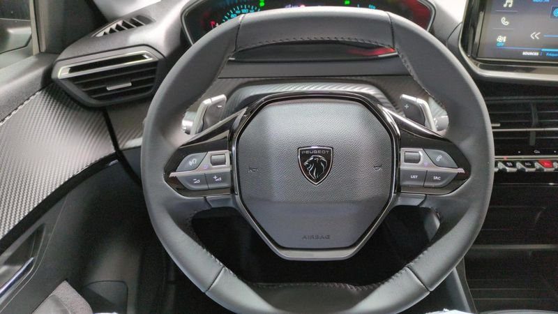 Peugeot 208 Hybrid 100 e-dcs6 style