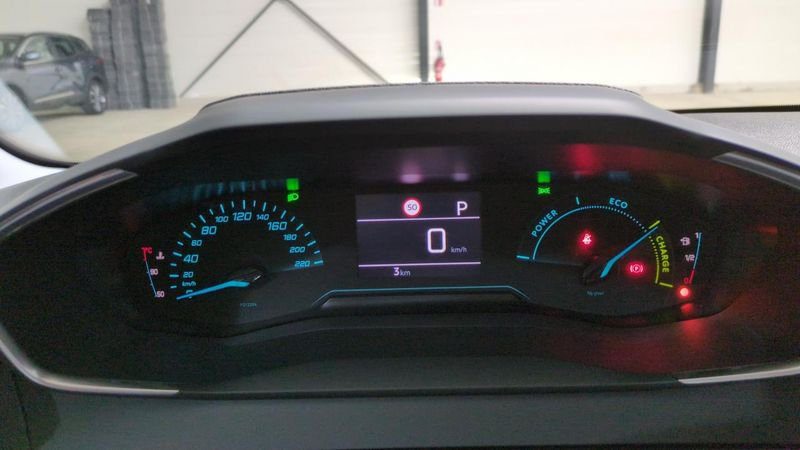 Peugeot 208 Hybrid 100 e-dcs6 style