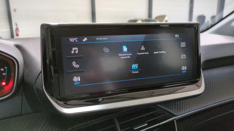 Peugeot 208 Hybrid 100 e-dcs6 style