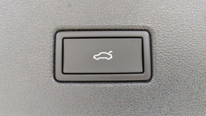 Volkswagen T-Roc 1.5 tsi evo2 150 start/stop dsg7 r-line edition + hayon mains libres + sieges chauffants