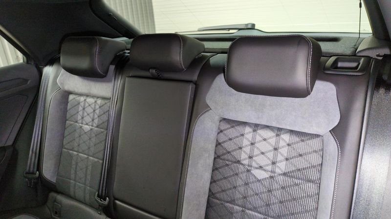 Volkswagen T-Roc 1.5 tsi evo2 150 start/stop dsg7 r-line edition + hayon mains libres + sieges chauffants