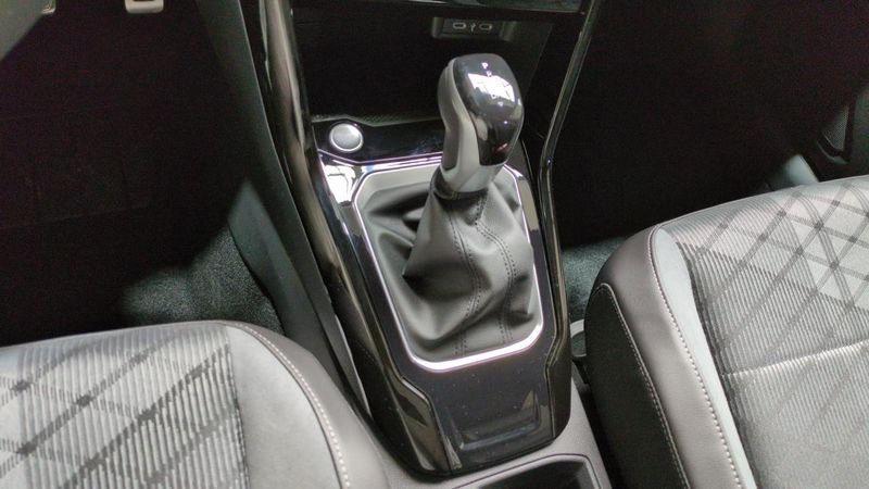 Volkswagen T-Roc 1.5 tsi evo2 150 start/stop dsg7 r-line edition + hayon mains libres + sieges chauffants