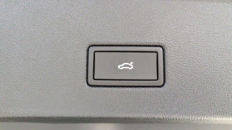 Volkswagen T-Roc 1.5 tsi evo2 150 start/stop dsg7 r-line edition + hayon motorise + sieges chauffants