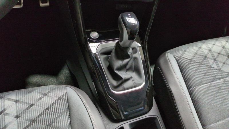 Volkswagen T-Roc 1.5 tsi evo2 150 start/stop dsg7 r-line edition + hayon motorise + sieges chauffants