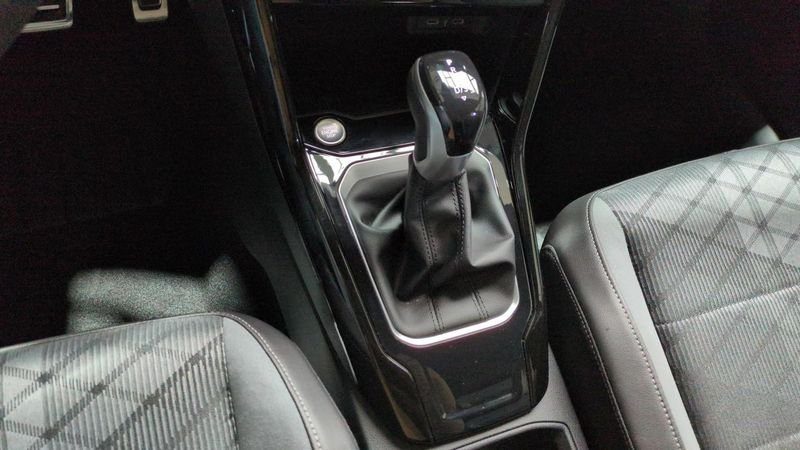 Volkswagen T-Roc 1.5 tsi evo2 150 start/stop dsg7 r-line edition + matrix led + sieges chauffants