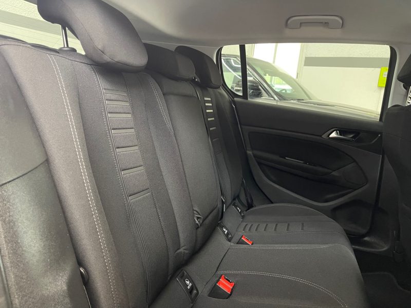 PEUGEOT 308 SEULEMENT 42800 KMS 1.6 e-HDi FAP 115ch ALLURE 1ERE MAIN GARANTIE 12 MOIS