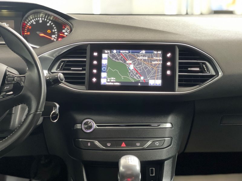 PEUGEOT 308 SEULEMENT 42800 KMS 1.6 e-HDi FAP 115ch ALLURE 1ERE MAIN GARANTIE 12 MOIS