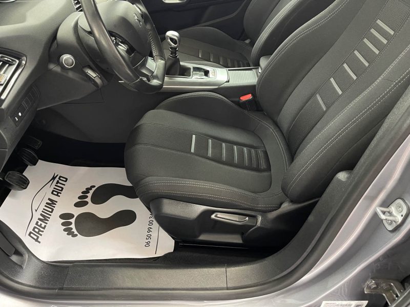 PEUGEOT 308 SEULEMENT 42800 KMS 1.6 e-HDi FAP 115ch ALLURE 1ERE MAIN GARANTIE 12 MOIS