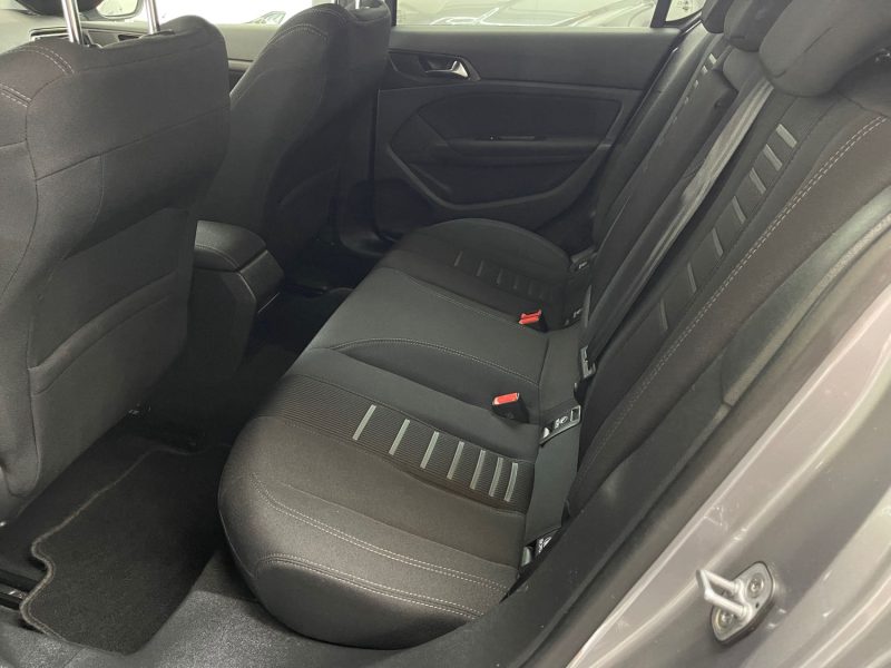 PEUGEOT 308 SEULEMENT 42800 KMS 1.6 e-HDi FAP 115ch ALLURE 1ERE MAIN GARANTIE 12 MOIS