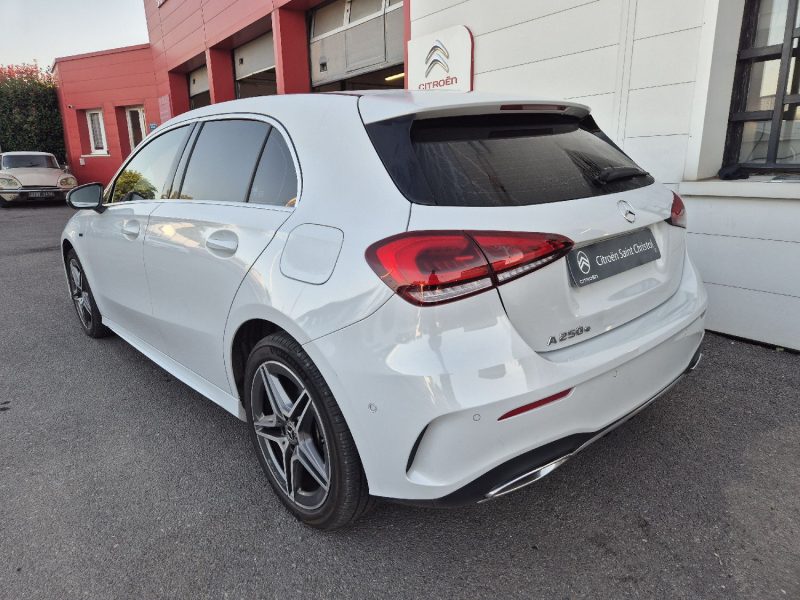 MERCEDES CLASSE A IV A250 E AMG LINE