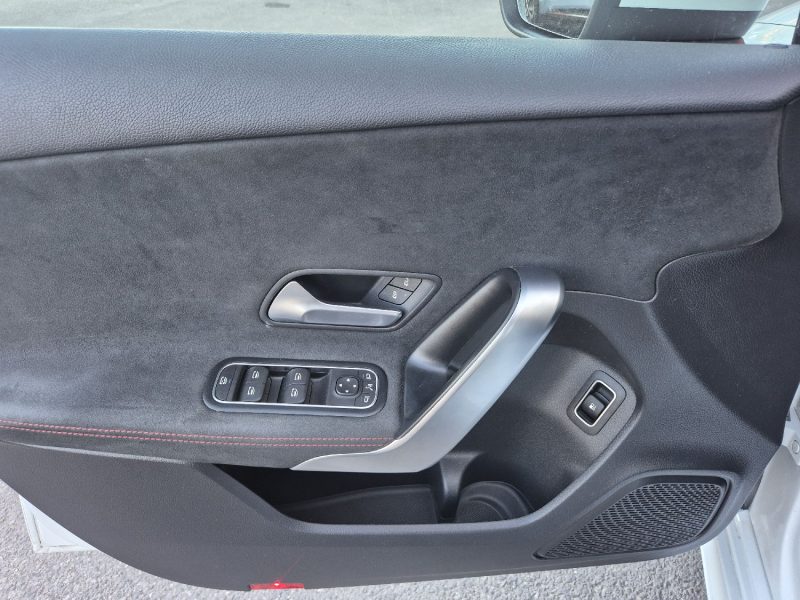 MERCEDES CLASSE A IV A250 E AMG LINE