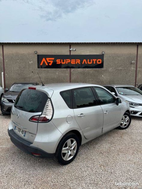 RENAULT MEGANE SCENIC 2017