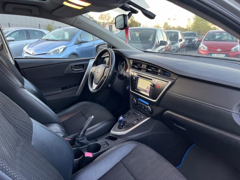 TOYOTA AURIS TOURING SPORT 1.8 HYBRID DESIGN 136H