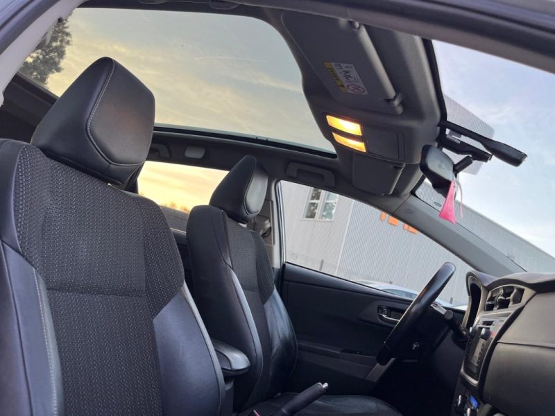 TOYOTA AURIS TOURING SPORT 1.8 HYBRID DESIGN 136H