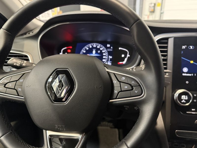 RENAULT MEGANE 4 1.5 Blue dCi 115ch LIMITED EDC 7 (PHASE 2) / SUIVI RENAULT 