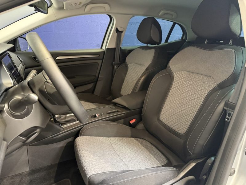 RENAULT MEGANE 4 1.5 Blue dCi 115ch LIMITED EDC 7 (PHASE 2) / SUIVI RENAULT 