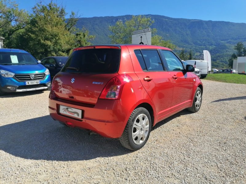 SUZUKI Swift - 90ch essence