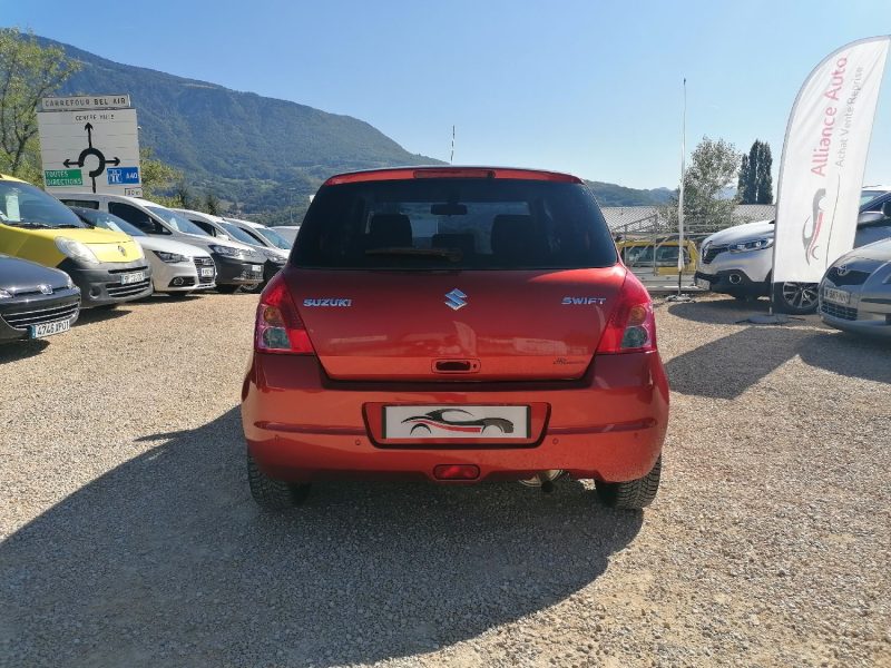 SUZUKI Swift - 90ch essence