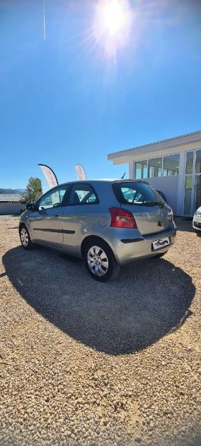 TOYOTA Yaris - 90ch essence