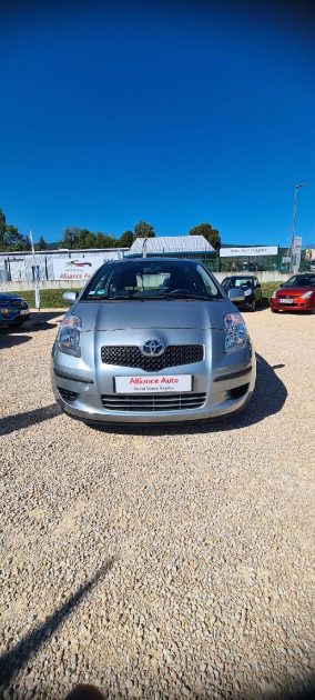TOYOTA Yaris - 90ch essence
