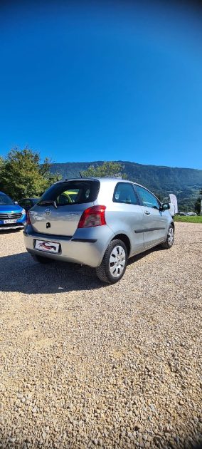 TOYOTA Yaris - 90ch essence