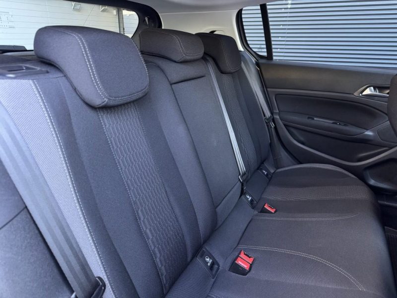 PEUGEOT 308 1.2 Puretech 110ch Style - Distribution Ok