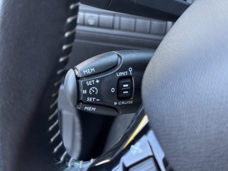 PEUGEOT 308 1.2 Puretech 110ch Style - Distribution Ok