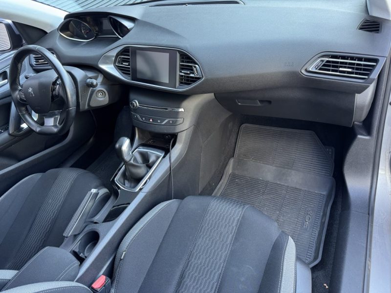 PEUGEOT 308 1.2 Puretech 110ch Style - Distribution Ok