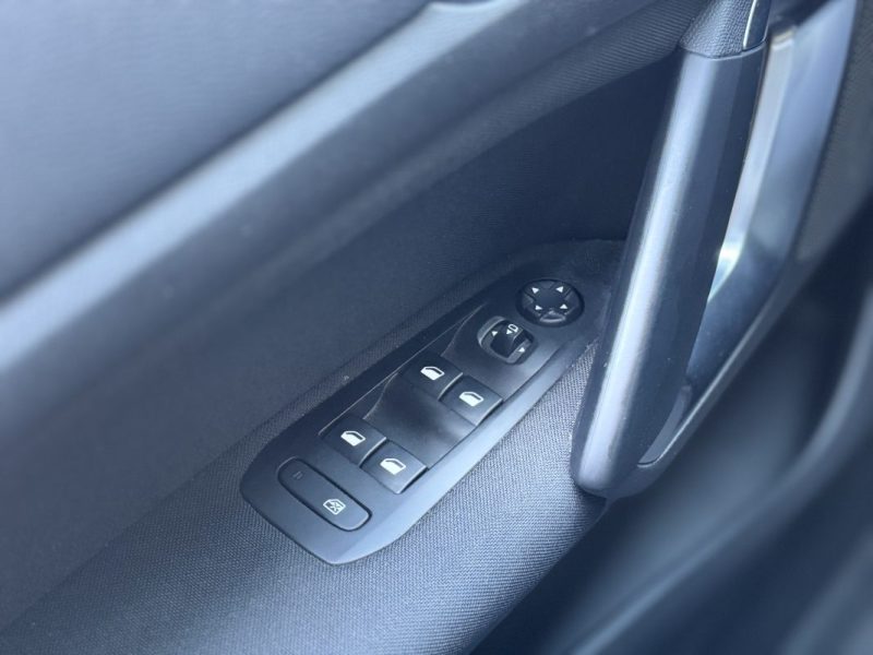 PEUGEOT 308 1.2 Puretech 110ch Style - Distribution Ok