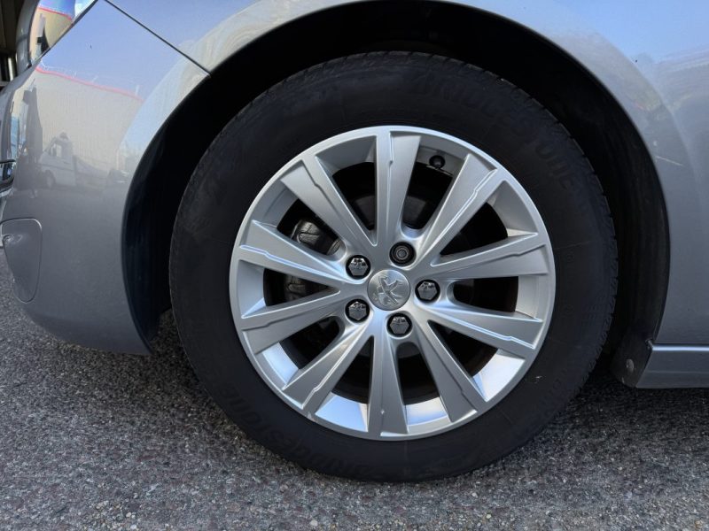 PEUGEOT 308 1.2 Puretech 110ch Style - Distribution Ok