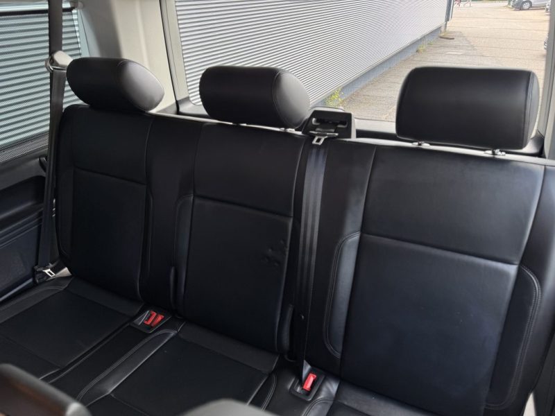 VOLKSWAGEN Caravelle 2.0 TDI Court DSG7 150 cv Confortline - Sièges Cuir Chauffants
