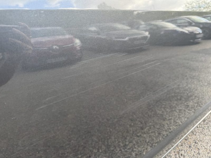 VOLKSWAGEN Caravelle 2.0 TDI Court DSG7 150 cv Confortline - Sièges Cuir Chauffants