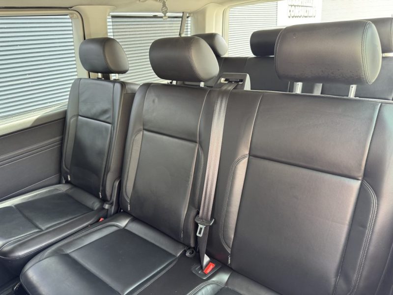 VOLKSWAGEN Caravelle 2.0 TDI Court DSG7 150 cv CARPLAY / SIÈGES CHAUFFANTS / CUIR / TOIT OUVRANT