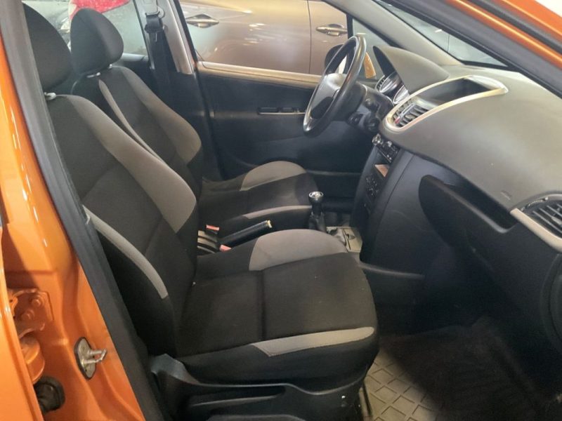 PEUGEOT 207 2007