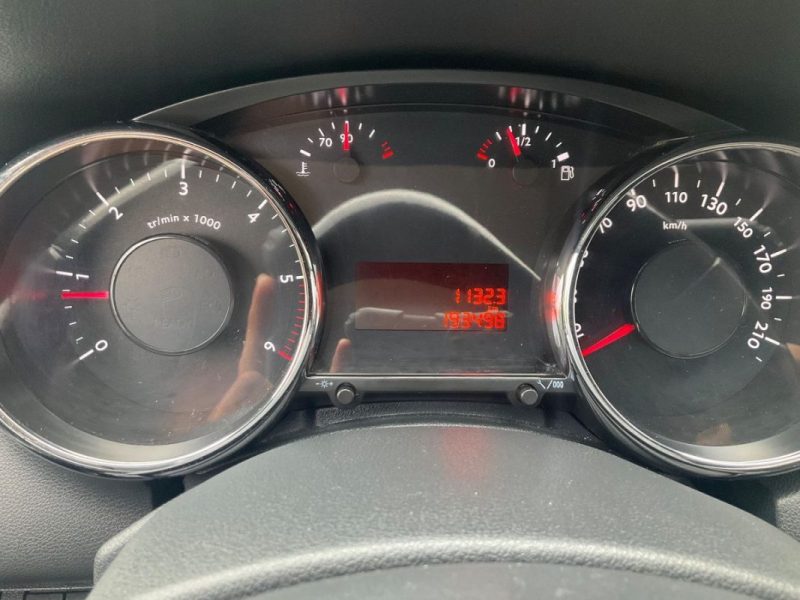 PEUGEOT 5008 1.6 HDi 112cv Premium