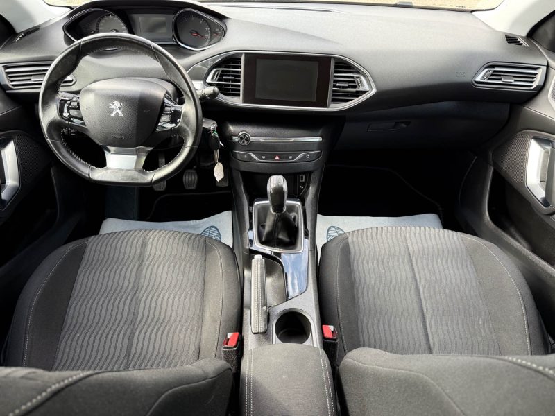 PEUGEOT 308 1.6 HDI 90ch Business Pack 5p