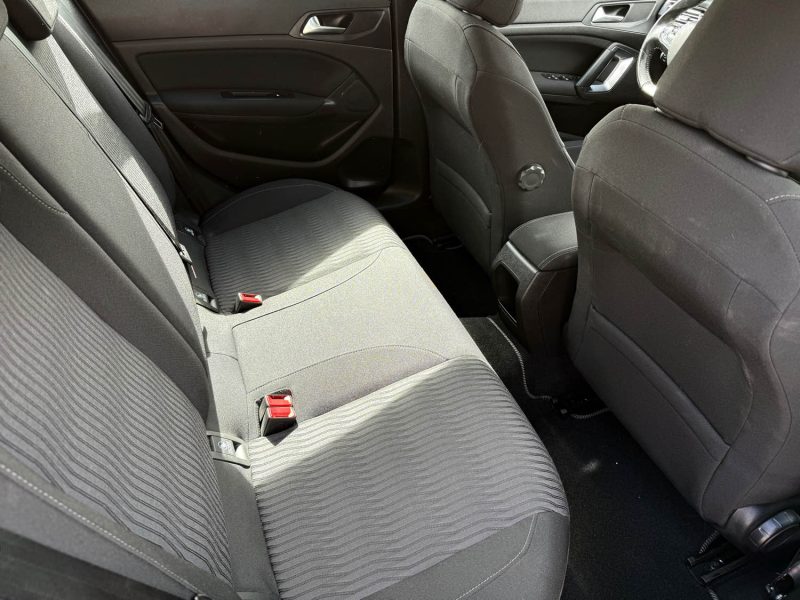 PEUGEOT 308 1.6 HDI 90ch Business Pack 5p